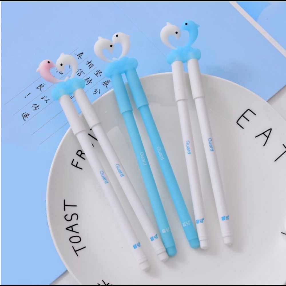 ⭐️4/$20⭐️Dolphin pen 🐬